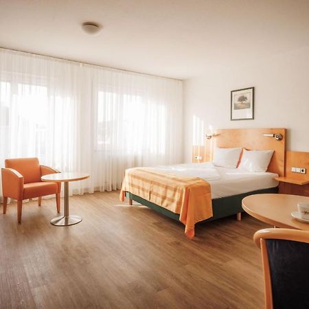 Aparthotel Ariva Boardinghouse Platanenhof à MHG Extérieur photo
