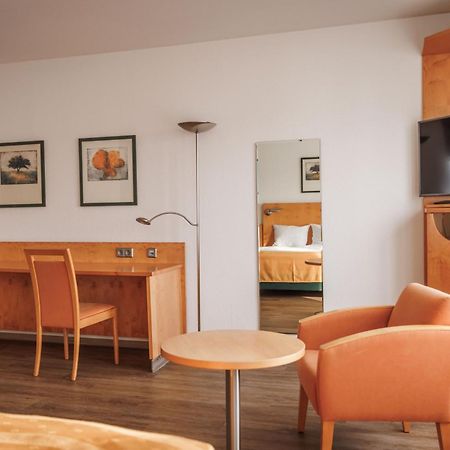 Aparthotel Ariva Boardinghouse Platanenhof à MHG Extérieur photo