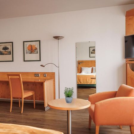 Aparthotel Ariva Boardinghouse Platanenhof à MHG Extérieur photo