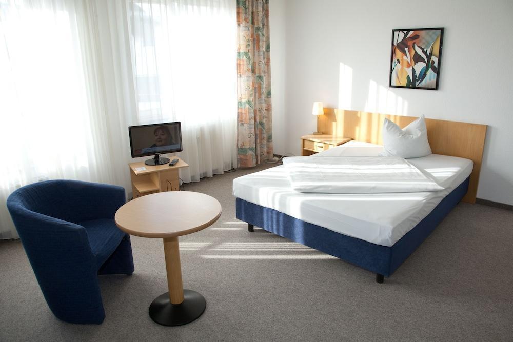 Aparthotel Ariva Boardinghouse Platanenhof à MHG Extérieur photo