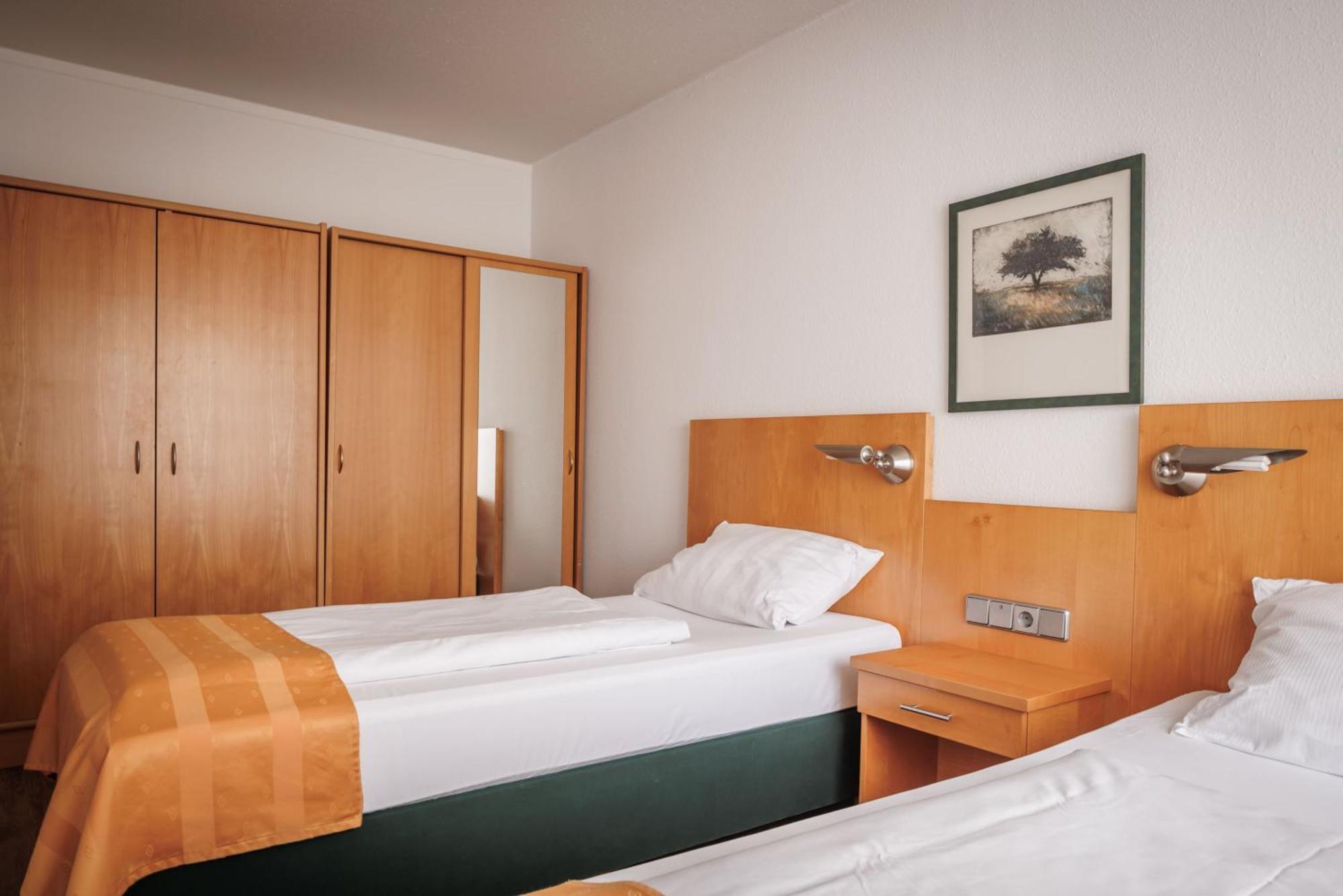 Aparthotel Ariva Boardinghouse Platanenhof à MHG Extérieur photo