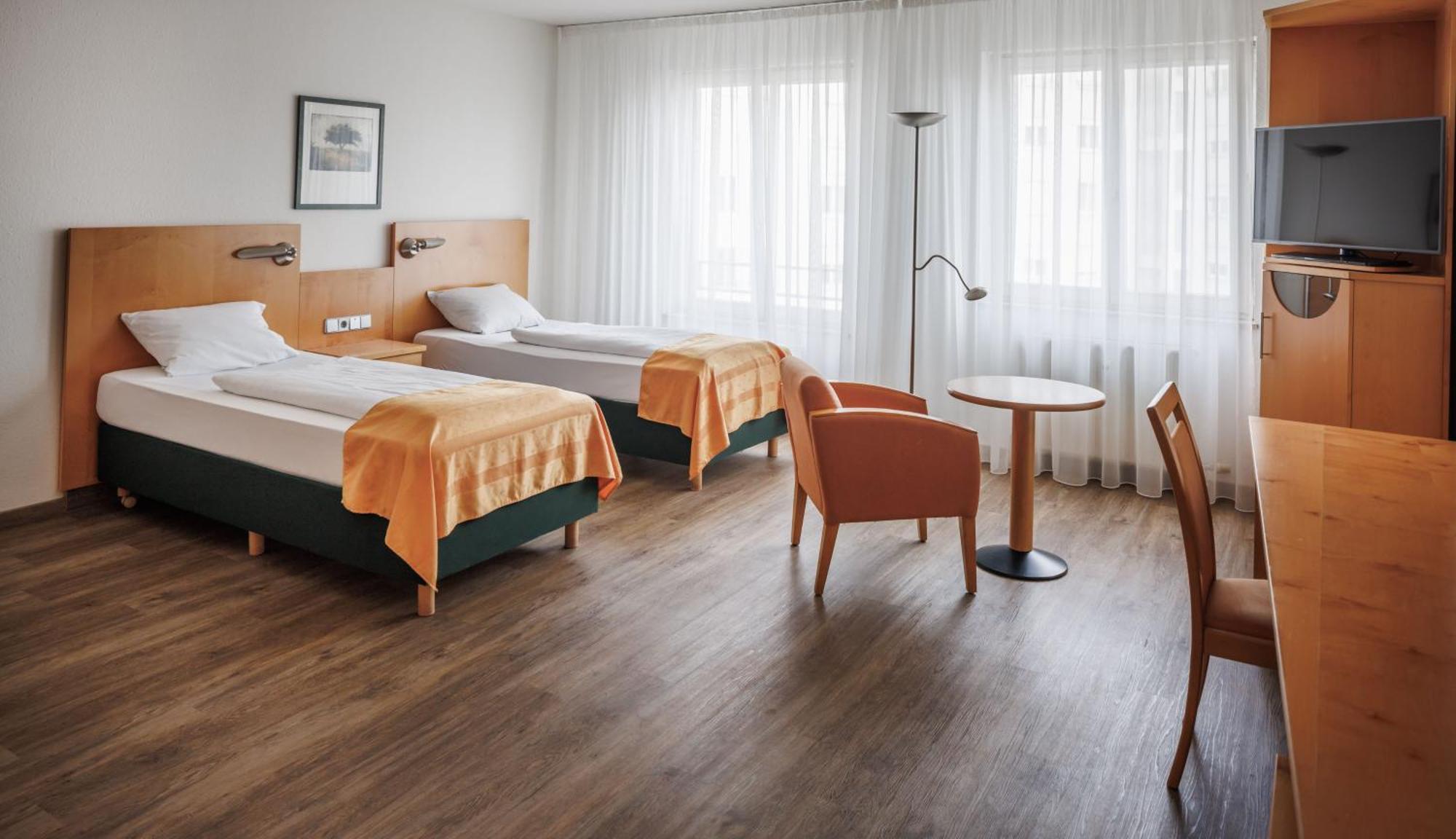 Aparthotel Ariva Boardinghouse Platanenhof à MHG Extérieur photo