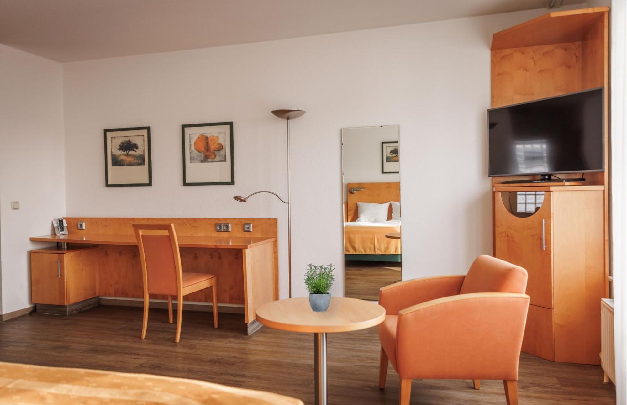 Aparthotel Ariva Boardinghouse Platanenhof à MHG Extérieur photo